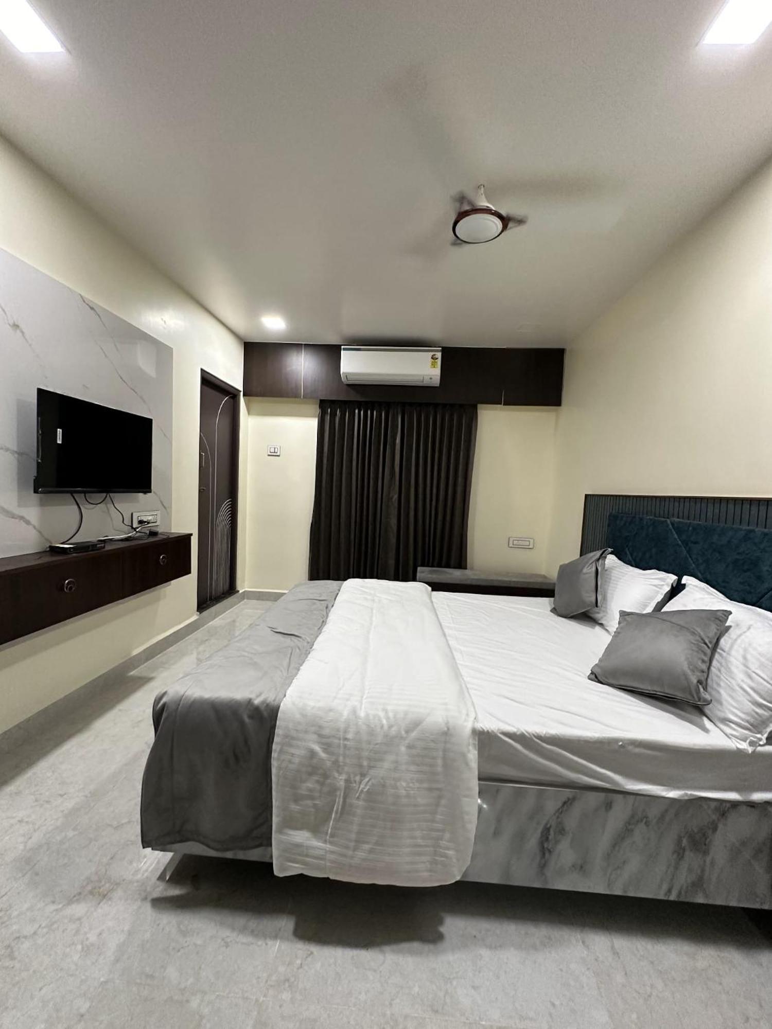 Jai Raja'S Tower Hotel Karaikudi Kültér fotó