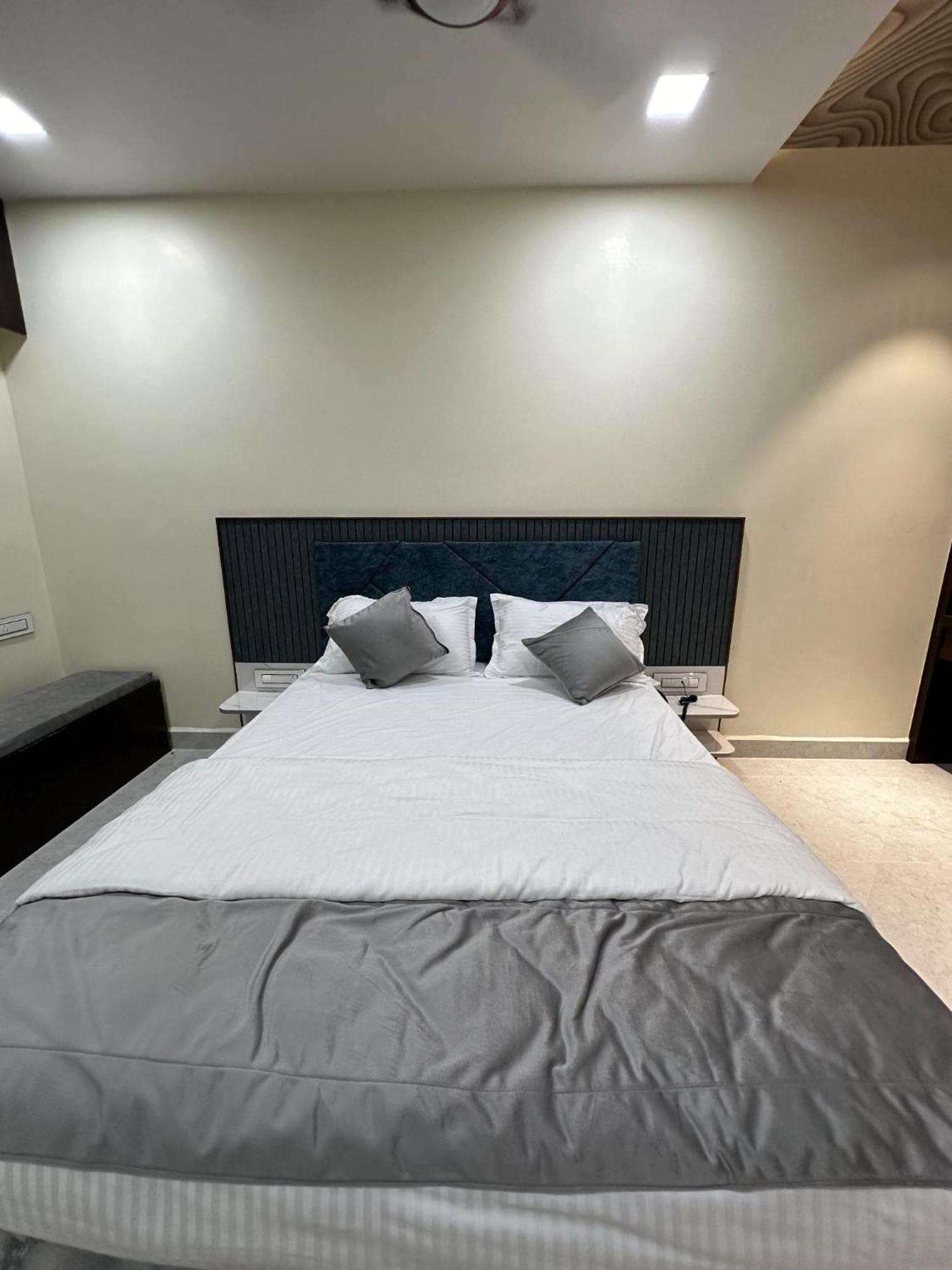 Jai Raja'S Tower Hotel Karaikudi Kültér fotó