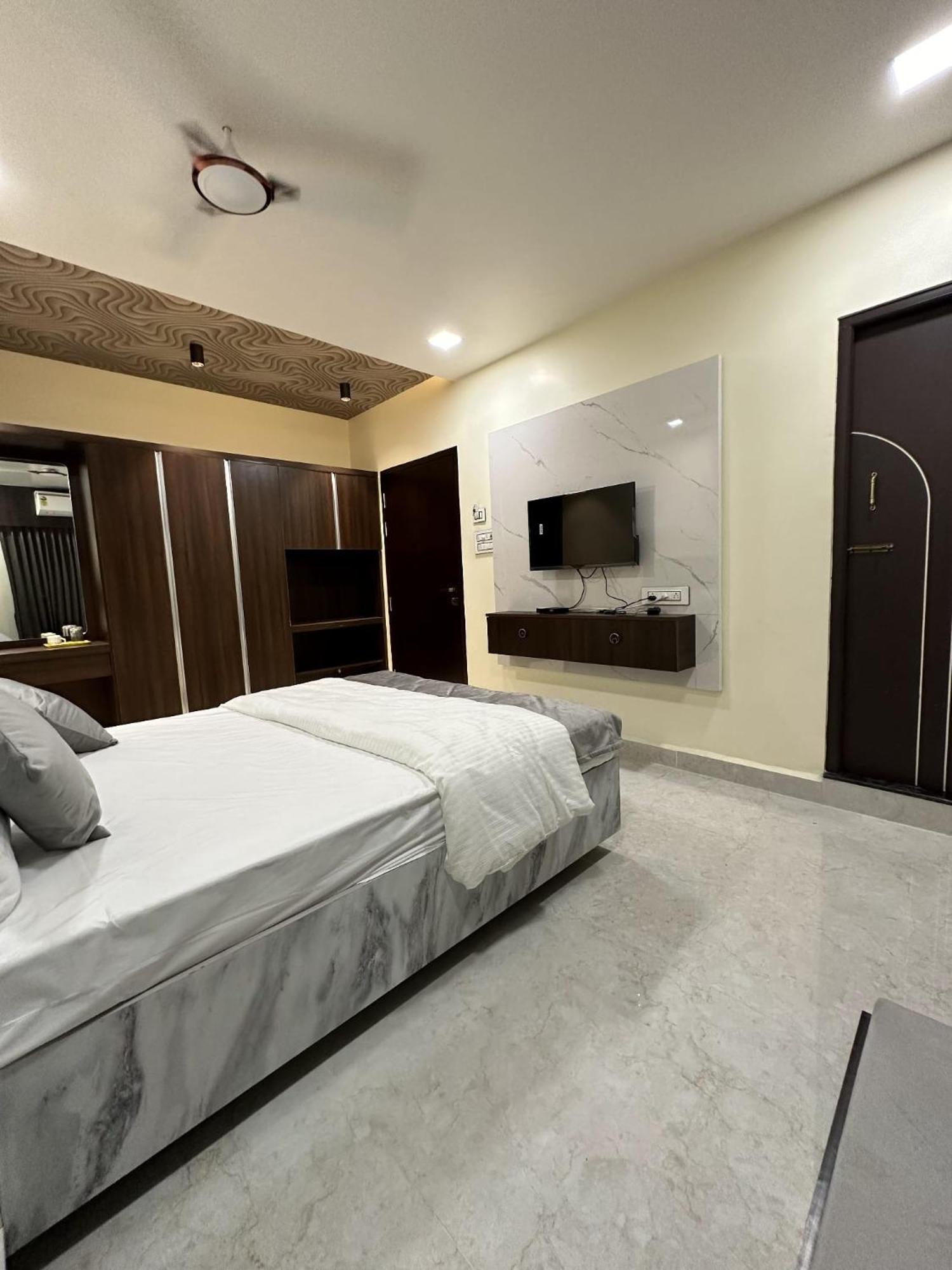 Jai Raja'S Tower Hotel Karaikudi Kültér fotó